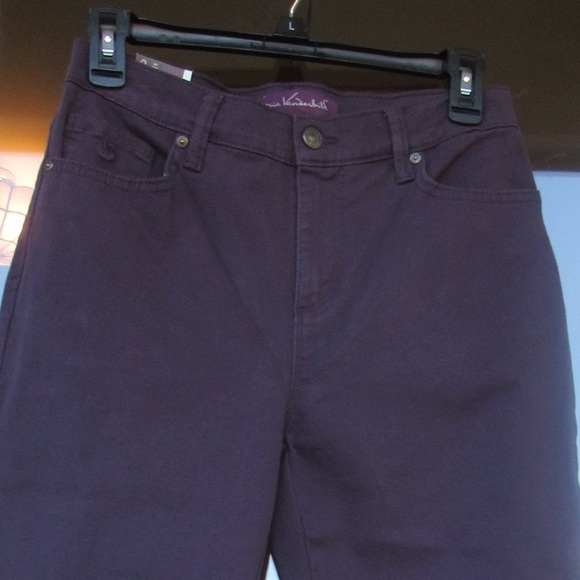 Gloria Vanderbilt Amanda classic rise tapered leg soft touch jean 4 short - Picture 6 of 10